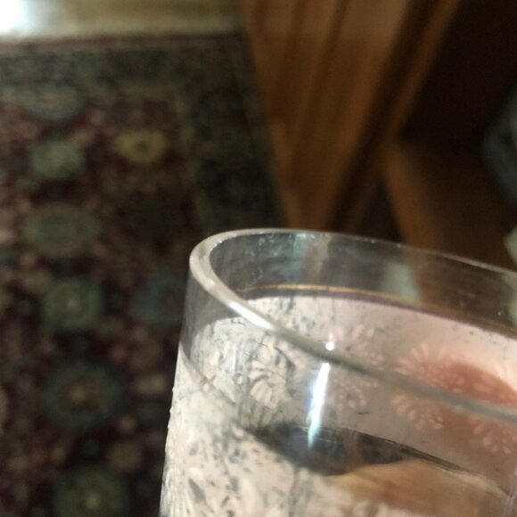 Hand Painted Ruffled Edge Lemonade Set - Picture 11 of 12